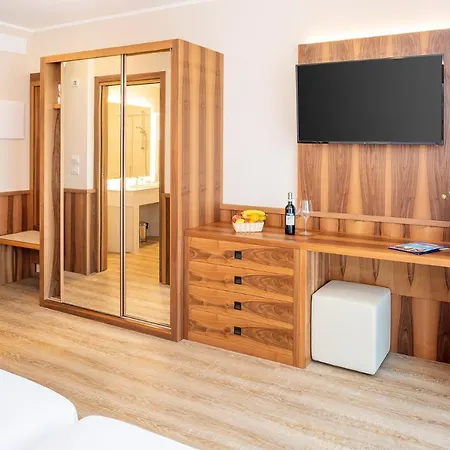 Hotel Centrale-2