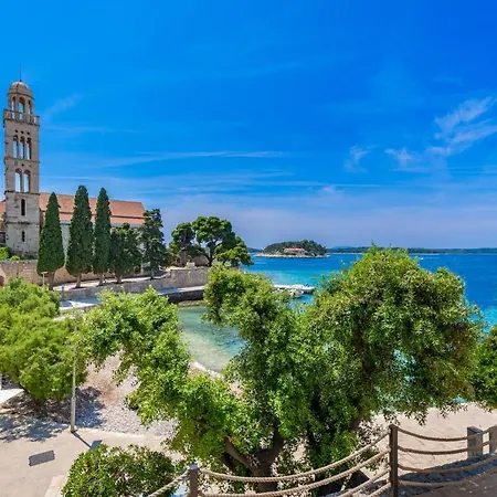 Beach Bay Hvar Hotel-3