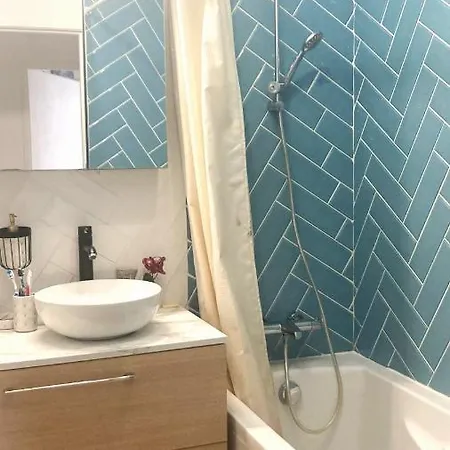 Chambre En Appartement Haussmannien En Centre Ville-2