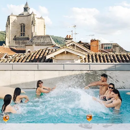 Urban Style Hotel Les Fleurines-3