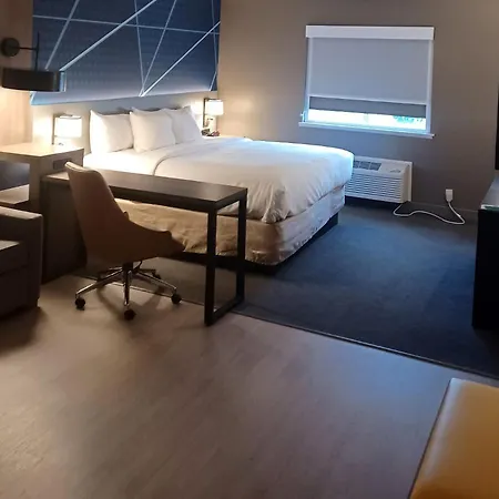 Comfort Inn Edinburgh - Columbus-2