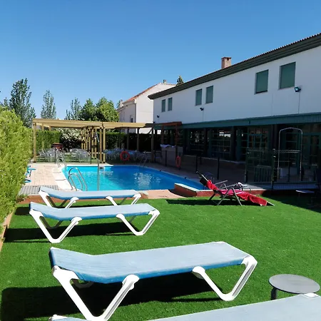 Hotel Almagro-3