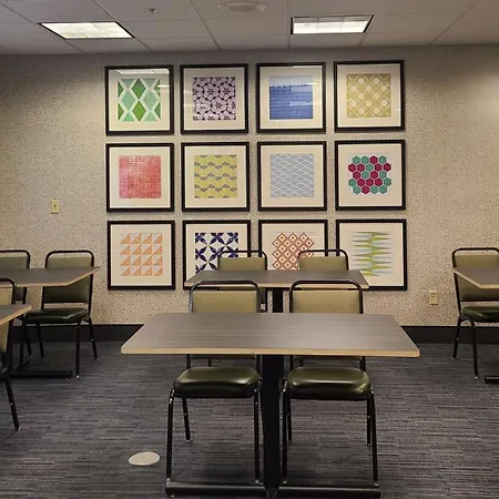 Holiday Inn Express Lordstown-Newton Falls/Warren By Ihg-2