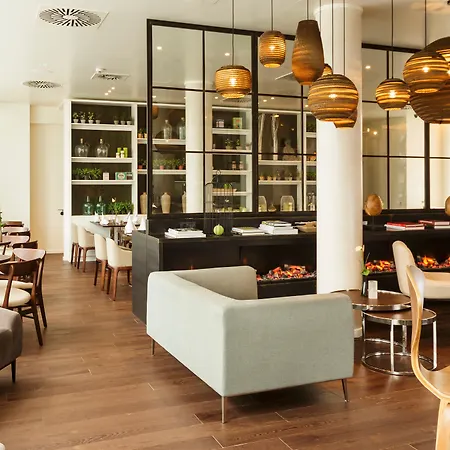 Holiday Inn Dresden - Am Zwinger, an IHG Hotel-3