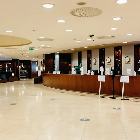 Crowne Plaza Bratislava By Ihg-2