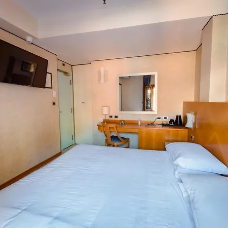 Hotel Centrale-3
