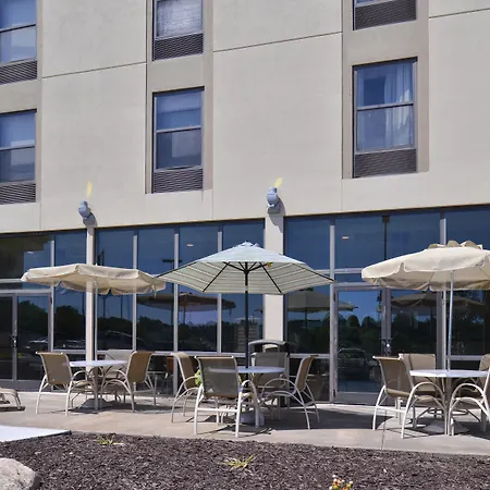 Holiday Inn Express & Suites Central Omaha By Ihg-3