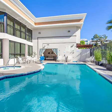 Holiday Inn Express Newport Beach By Ihg-3