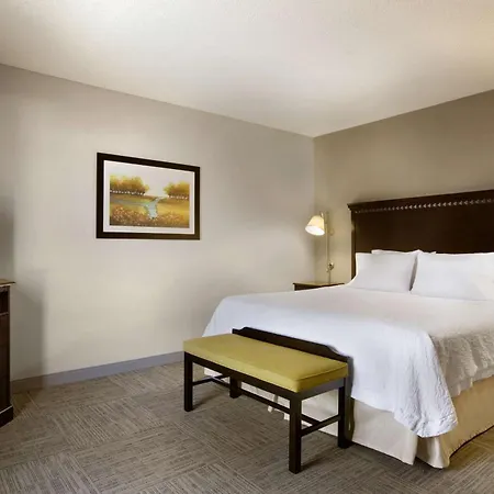 Hampton Inn & Suites Mahwah-2