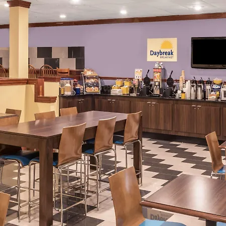 Days Inn By Wyndham South Hill-3