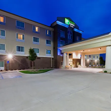 Holiday Inn Express Hotel & Suites Salina By Ihg-2