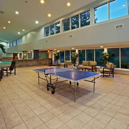 Holiday Inn Express Hotel & Suites Bedford By Ihg-2