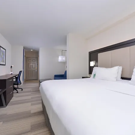 Holiday Inn Express Mystic By Ihg-2