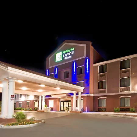Holiday Inn Express & Suites Willcox-3
