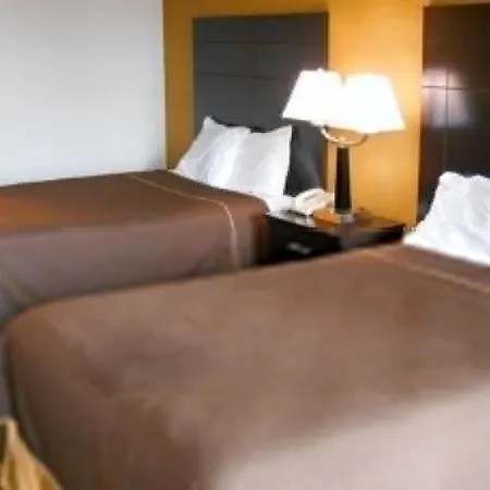 Knights Inn Midland-2