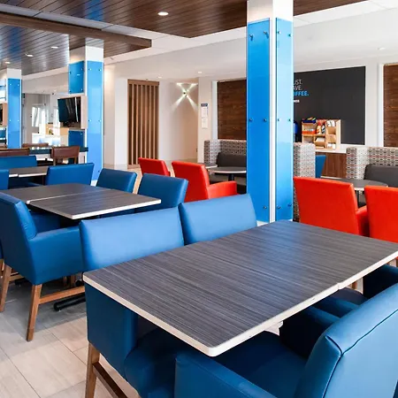 Holiday Inn Express & Suites - Elko By Ihg-2