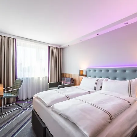 Premier Inn Nuernberg City Centre-2