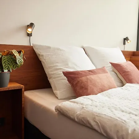 TIN INN Montabaur l einfach gut - Nachhaltiges Hotel aus Überseecontainern-3