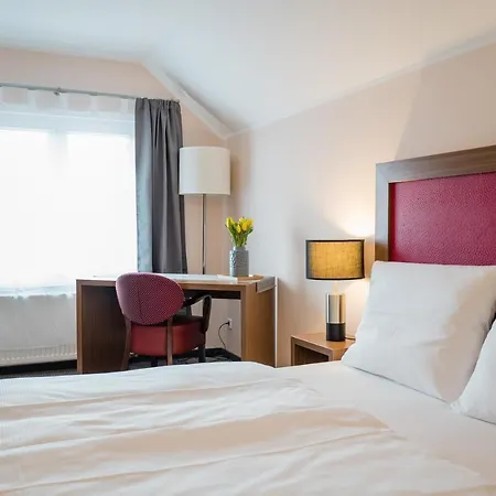 Point Hotel Apartments&Rooms-2