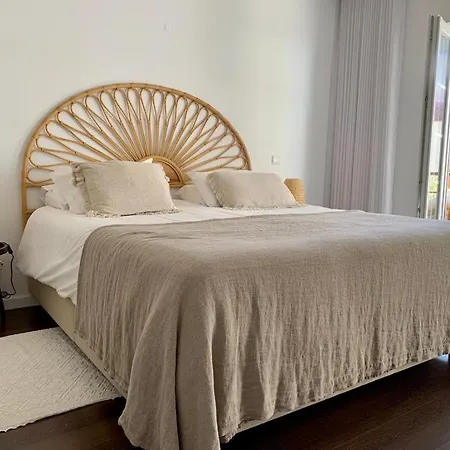 Fab'S House Bed and Breakfast-3