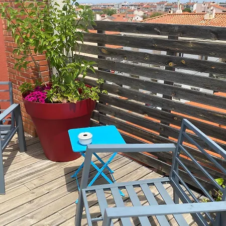 Le Patio Pere Pigne Guestroom-3
