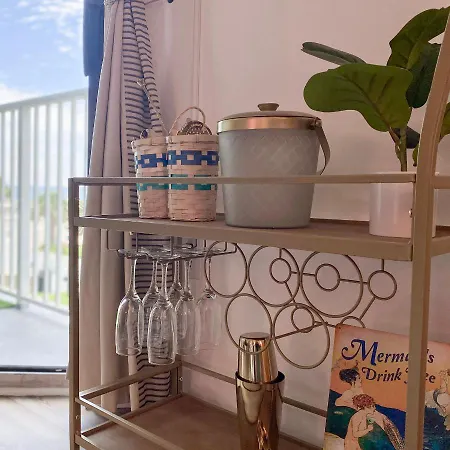 Beach Please Condo 2 Bedroom 2 Bath Sleeps 6-3