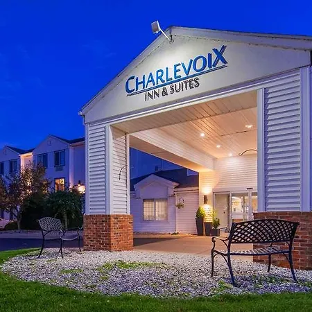 Charlevoix Inn & Suites Surestay Collection By Best Western-3