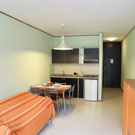 Apartment 4 Beds With Private Outdoor Area In Residence With Swimming-Pool In Marina Di Bibbona, Only 300 Meters From The Beach-2