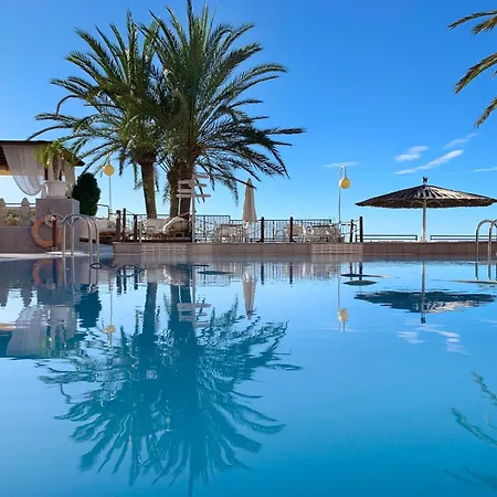 Ramada Resort by Wyndham Puerto de Mazarron-3