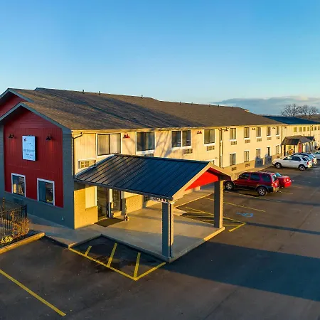 Hilltop Inn & Suites-3