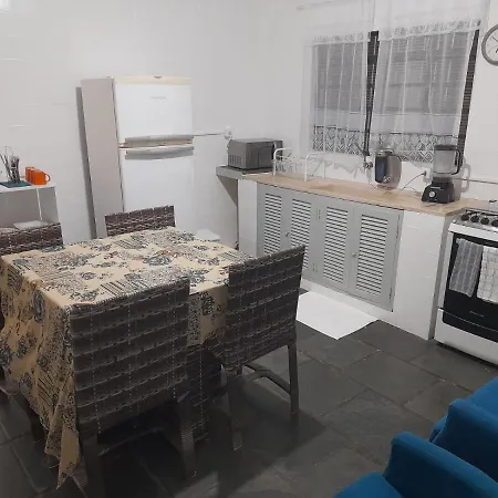 Quarto Para 4 Hospedes, Contendo 2 Beliches-3