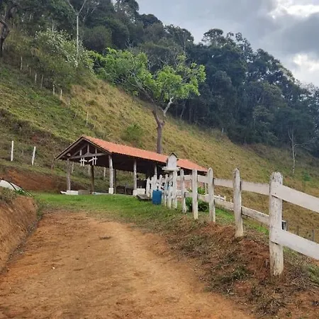 Sitio Cachoeira da Gomeira-3