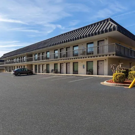 Days Inn By Wyndham Florence/I-95 North-2
