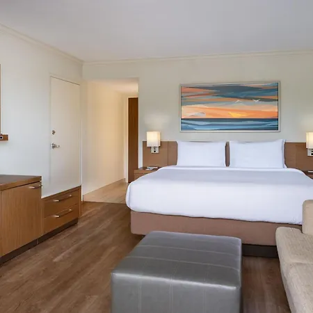 Courtyard By Marriott - Naples-3