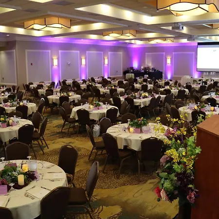 Hampton Inn & Suites Aberdeen-2