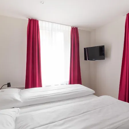 Fred Guest House Hauptbahnhof - Self Check-In-3