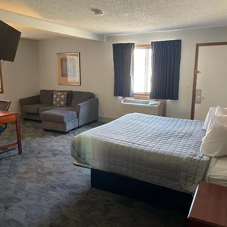 Lincoln Hotel-2