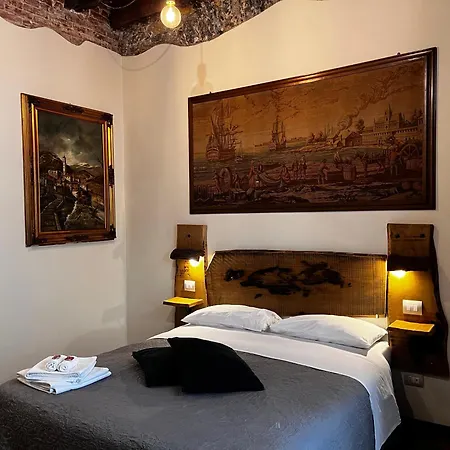 La Taverna del Metallo Rooms-3