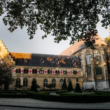 Kruisherenhotel Maastricht-3