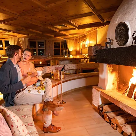 Jufa Alpenhotel Saalbach-2