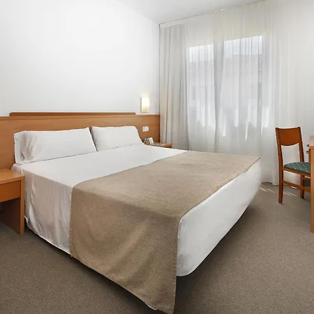 Hotel Montsia-2