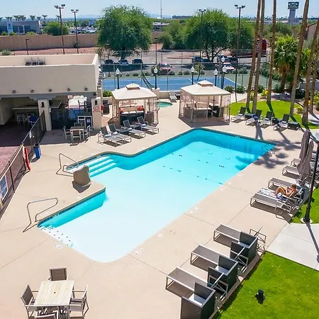 Four Points By Sheraton Phoenix South Mountain-3