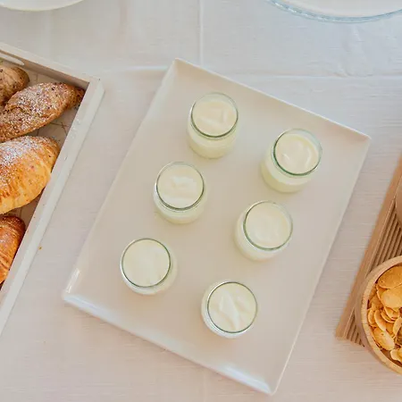 Hotel Ambasciatori Beach Front Breakfast e Brunch XXL fino alle 12 30-2