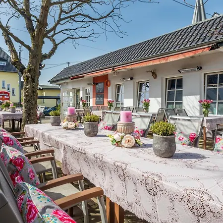 The Little Britain Inn Themed Hotel One Of A Kind In Europe-2