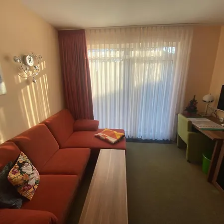 Atrium Garni-2