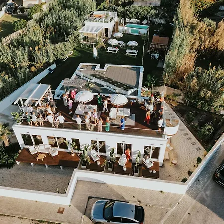 We Surf House-3