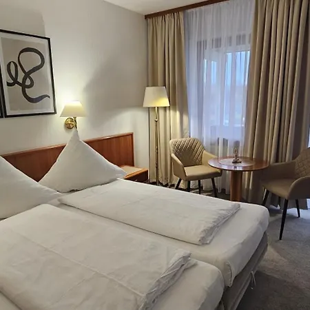 Hotel Garni Vierjahreszeiten-3