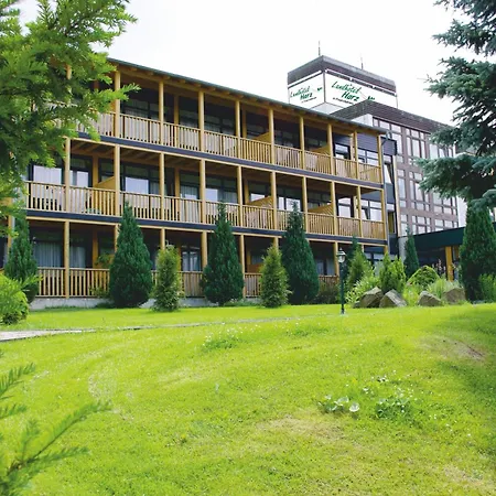 Hotelferienanlage Friedrichsbrunn-3