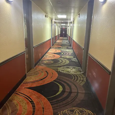 Executive Inn-2