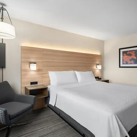 Holiday Inn Express Fort Bragg By Ihg-3
